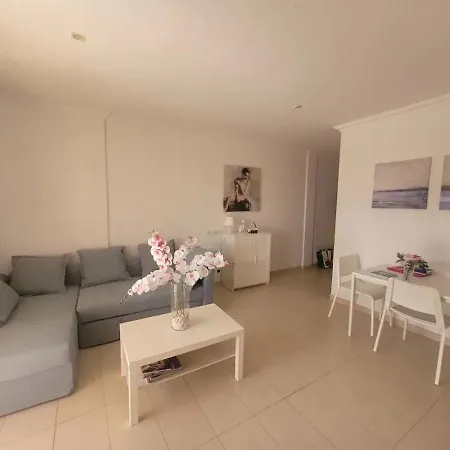 Apartamento Oasis * 阿德耶